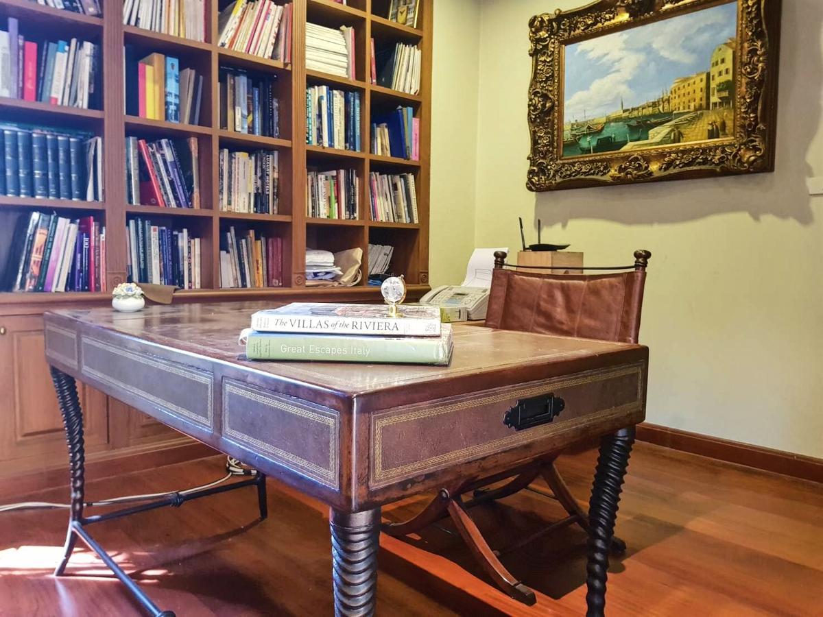 Prompimarn Villa Toscana Банкок Екстериор снимка