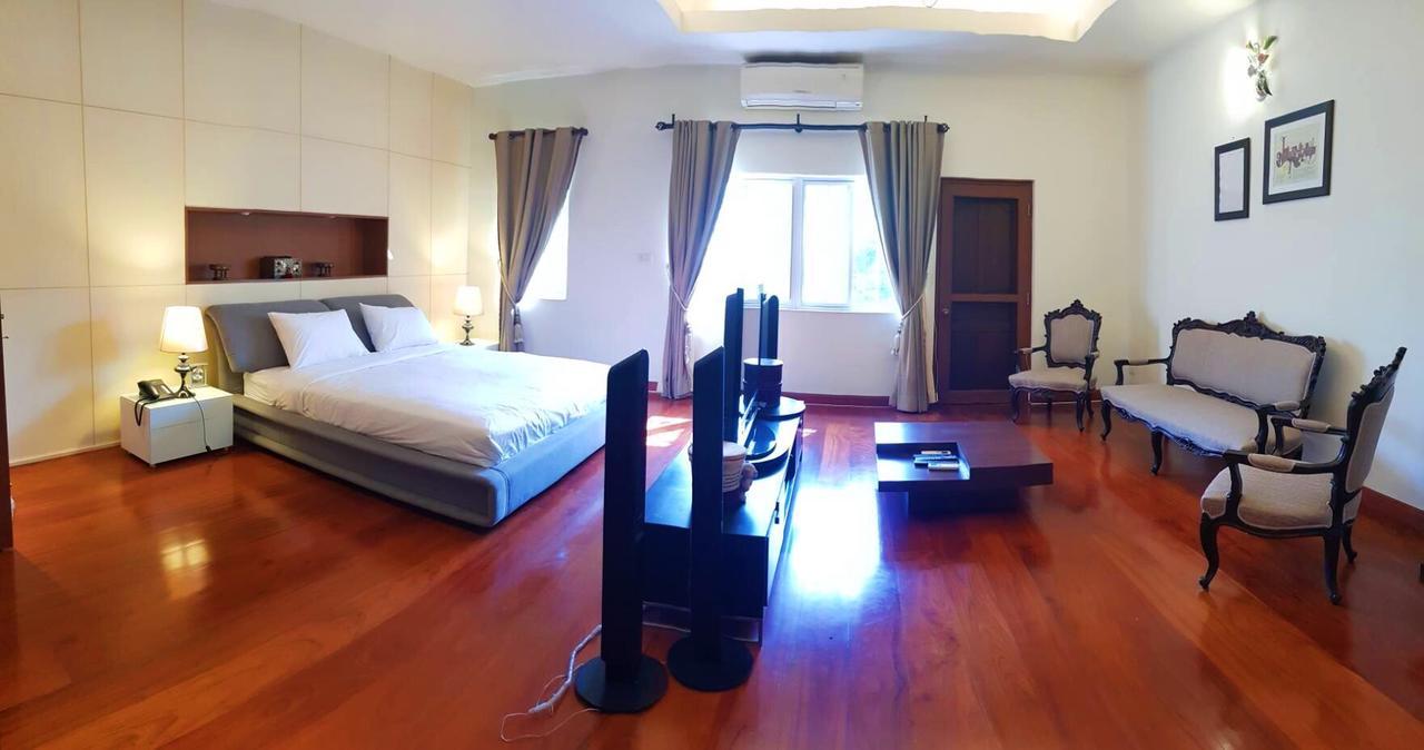 Prompimarn Villa Toscana Банкок Екстериор снимка